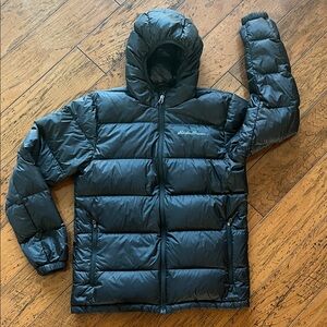 Eddie Bauer Lightweight Hooded Puffer Jacket